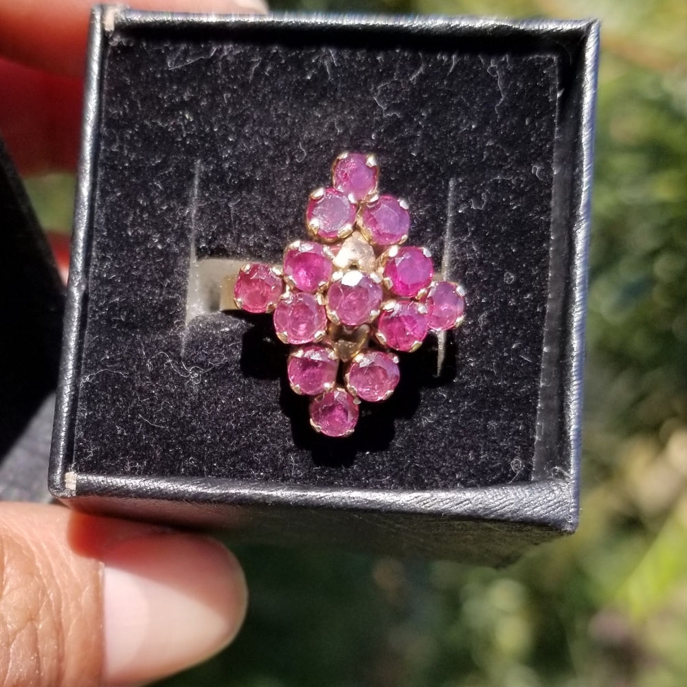 Antique 14k ruby thai yellow gold ring